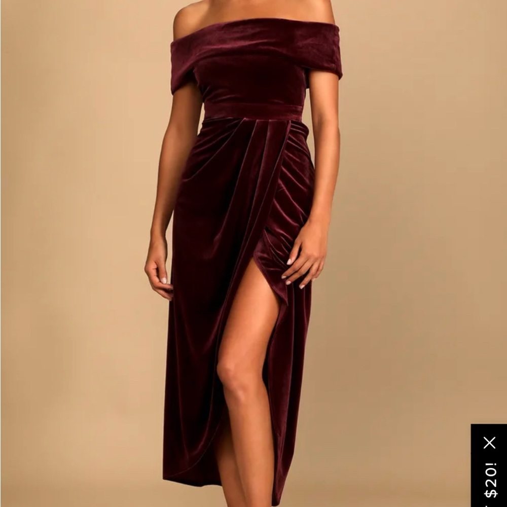 Lulus formal dress NWT / small